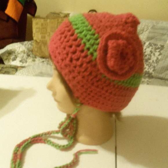☃️Handmade pink and green Hat With Floral Design☃️ - Picture 2 of 7